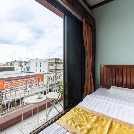 The President Hotel At Chokchai 4 Bangkok Exterior photo