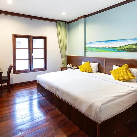 The President Hotel At Chokchai 4 Bangkok Exterior photo
